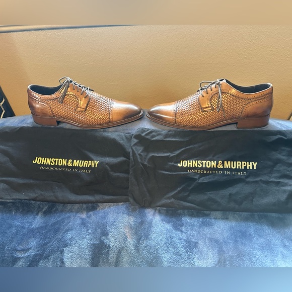 Johnston & Murphy
Cormac woven cap toe mohogany Italian calfskin - Picture 6 of 10